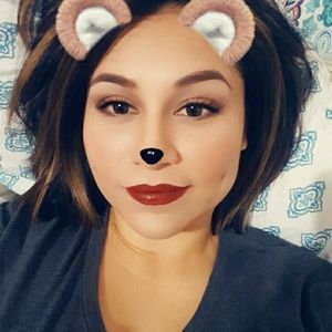 Meet your Posher, Beatrice